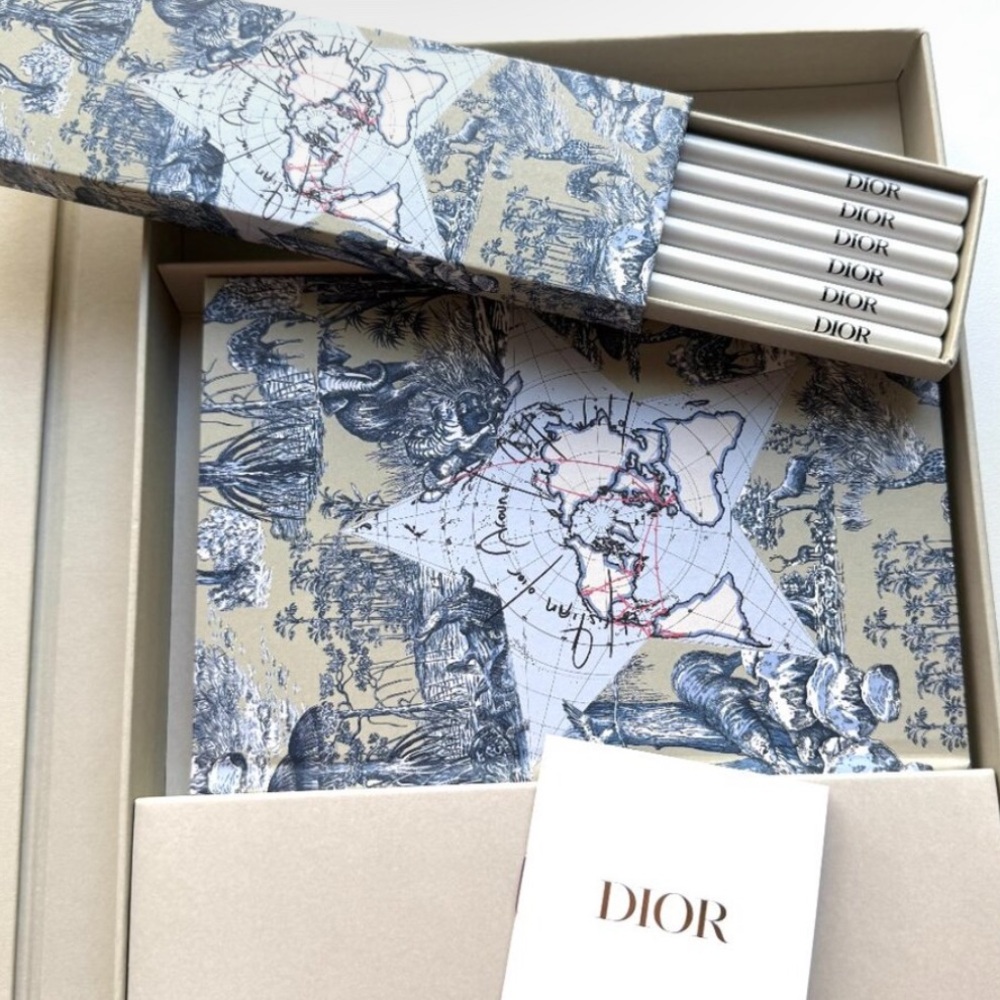 Dior Notebook and pencil set